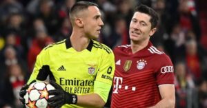 เล่นบอล ทุกวัน